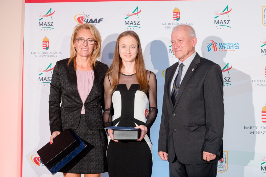 Tóthné Stupián Anikó és Varga Gréta Barbara