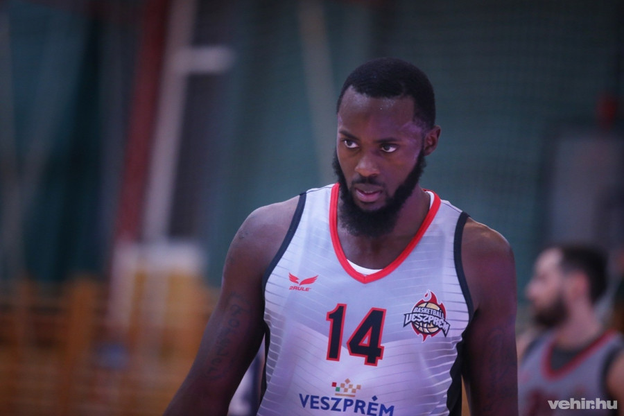 Az amerikai légiós, Mike McCall 18 pontja sem segített a veszprémieken (archív fotó)