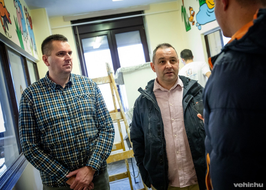 Ferenczi Károly, a Meffert területi képviselője, illetve Kiss Attila a Cold-Rex ügyvezetője