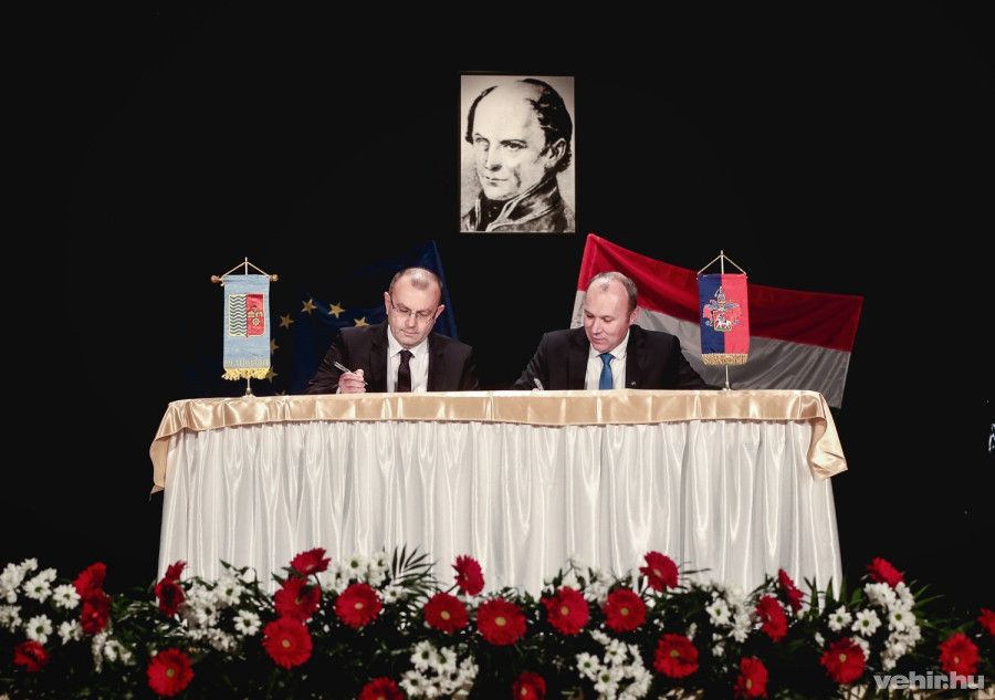 Bóka István és Porga Gyula az együttműködési megállapodás aláírásakor 2020 január 21-én a balatonfüredi Anna Grand Hotelben