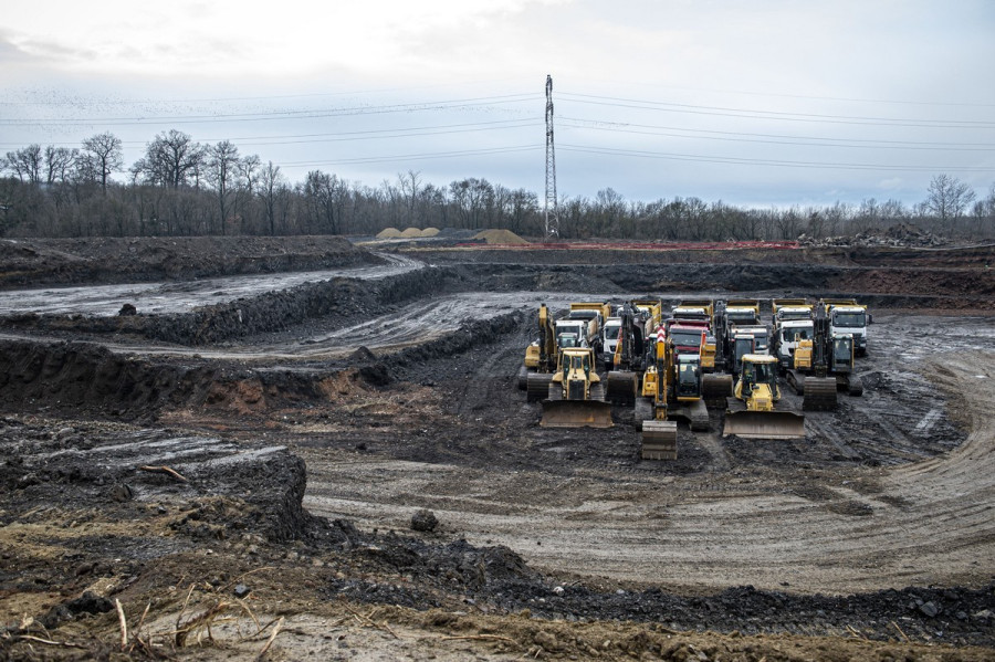 A Tatabányai Multifunkcionális Sportcsarnok építési területe az alapkőletétel napján, 2020. január 29-én. MTI/Bodnár Boglárka