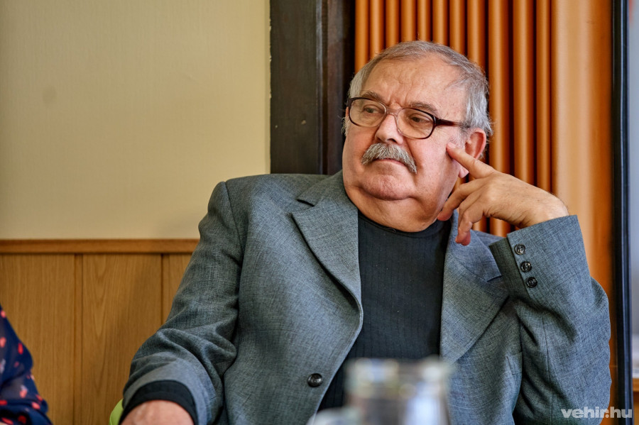 Balogh János a sorkatonaság alatt házasodott össze Évával