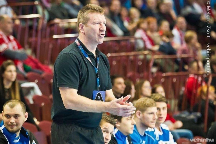 Csoknyai István hat idény után távozik a füredi kispadról (archív fotó)