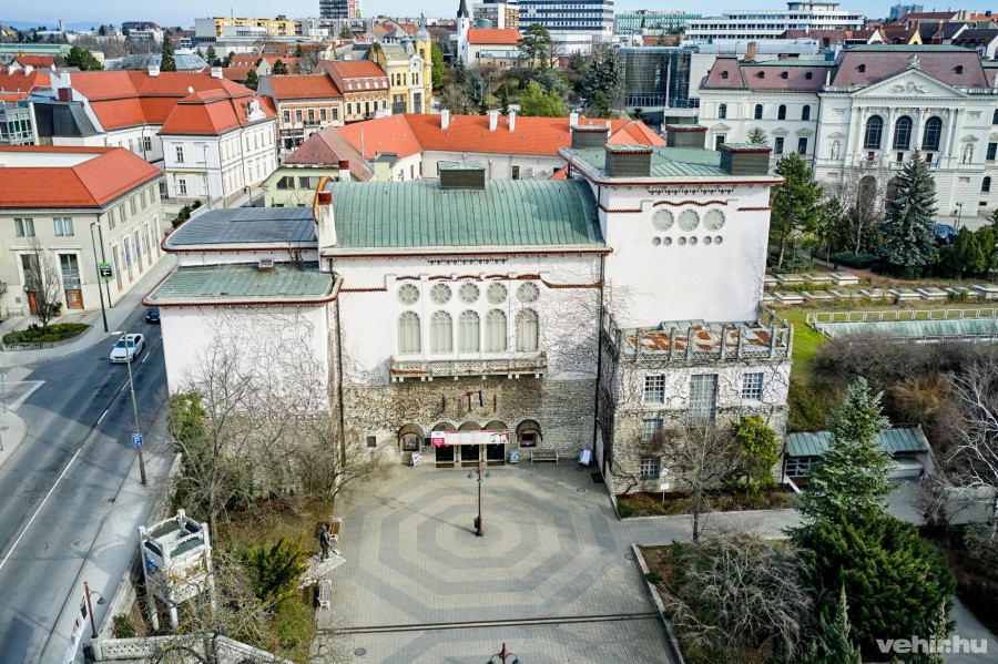 A Veszprémi Petőfi Színházban sem lesznek előadások