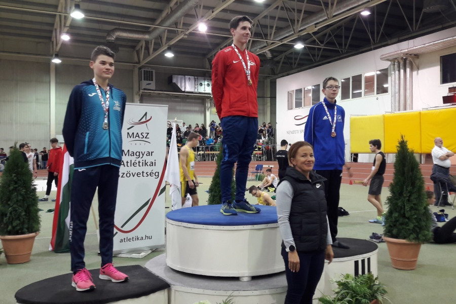  A dobogó legtetején Gál András - Fotó: VEDAC