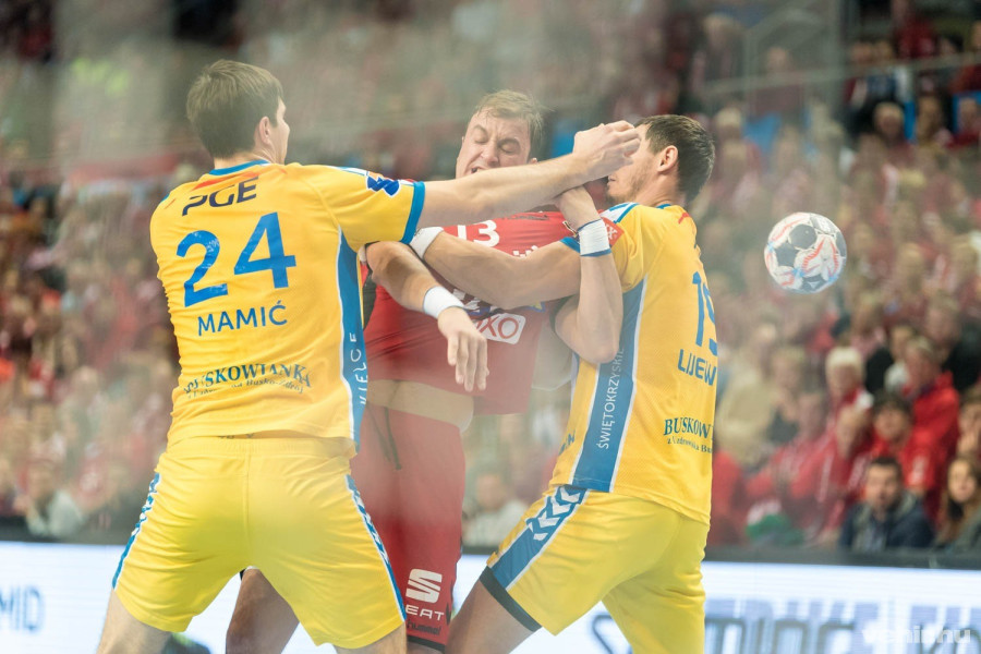 Momir Ilics küzdelme a kielcei védők ellen- Veszprém Aréna, 2017.12.02.