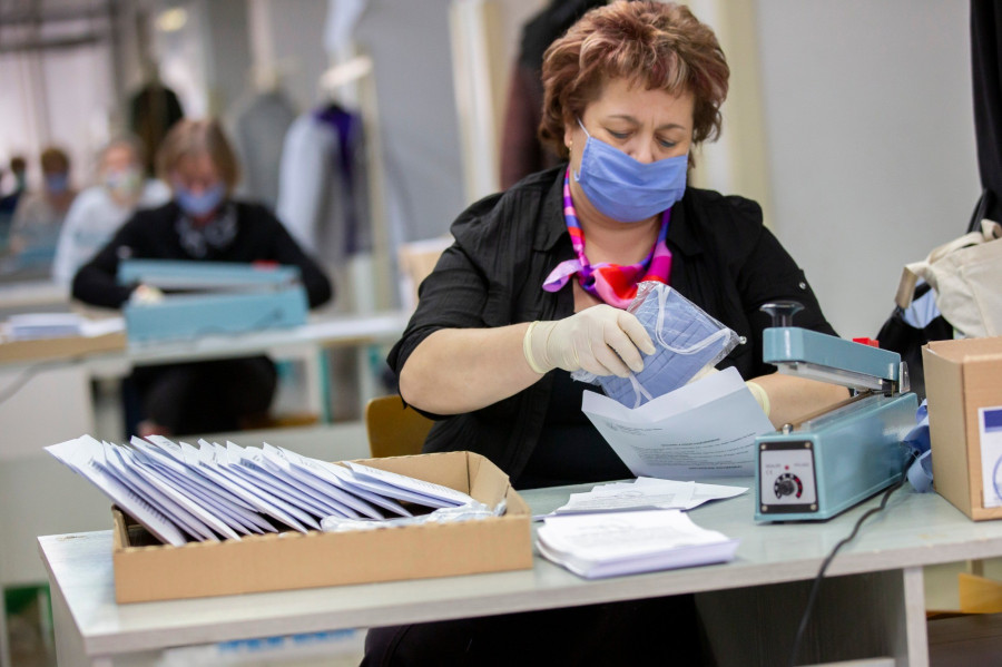Köszönettel tartozunk azoknak, akik védőmaszkokat készítenek