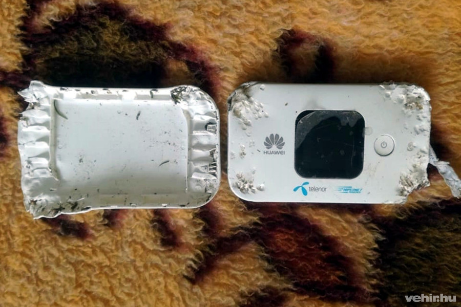 A fénykép természetesen csak illusztráció, nem édesanyám - egyedien átalakított - mobilnete szerepel rajta!