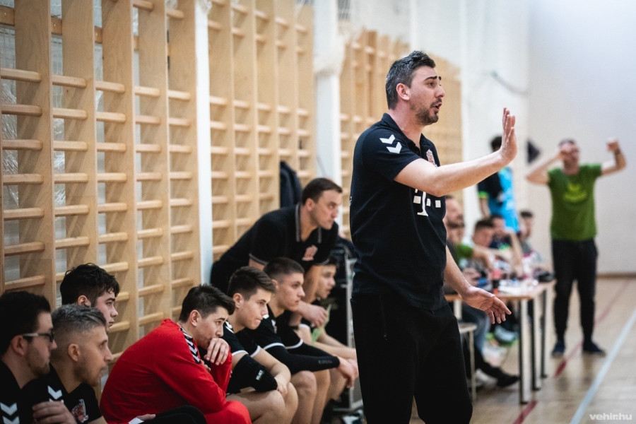 Gulyás Péter és Momir Ilics támogatják a veszprémi fiatalokat