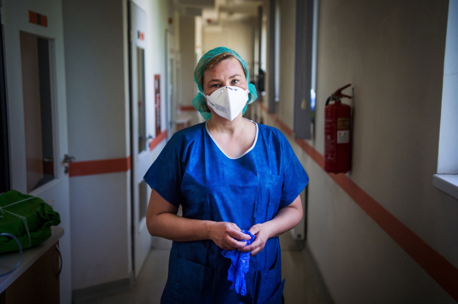 Malik Viola orvos, Szent László Kórház