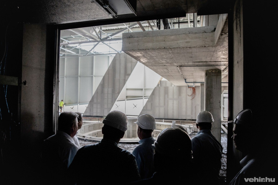 A hétfői bejáráson az épülő jacuzzit (a kép előterében) is megnézhettük.