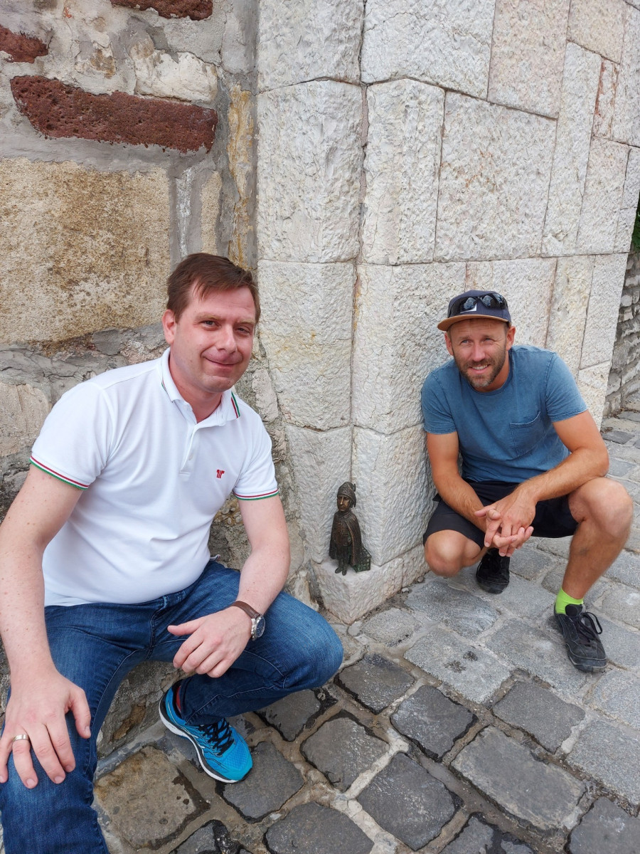 Török Balázs és Kolodko Mihály az új veszprémi alkotással