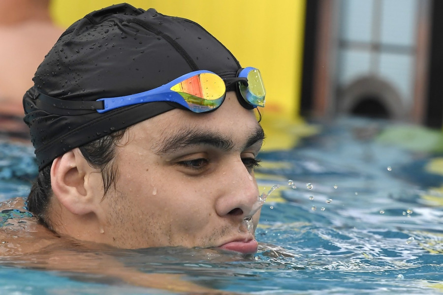 A győztes Kalmár Ákos a férfi  1500 méteres gyorsúszás döntője után a Négy Nemzet Úszóversenyen a margitszigeti Hajós Alfréd Nemzeti Sportuszodában 2020. július 26-án. MTI/Kovács Tamás