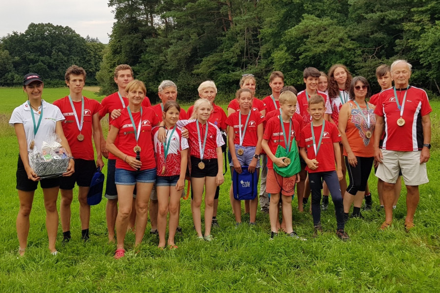 A Veszprémi Honvéd Sportegyesület dobogósai - Fotó: Mérő Edit