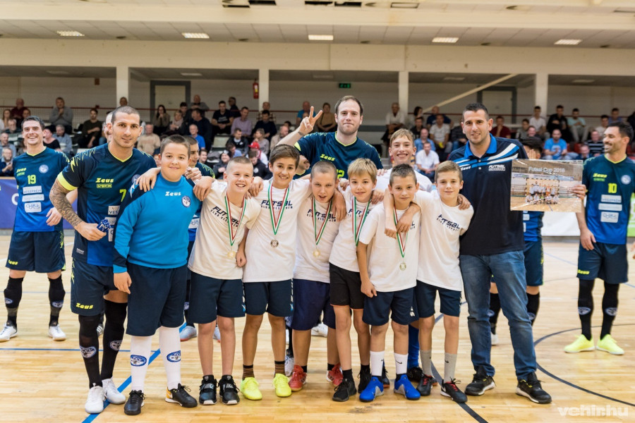 A jelen klasszisai és a jövő csillagai