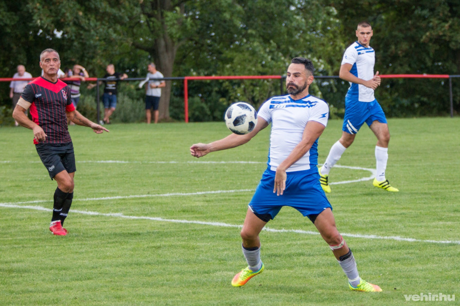 Az Ajka Kristály a Várpalotát fogadja