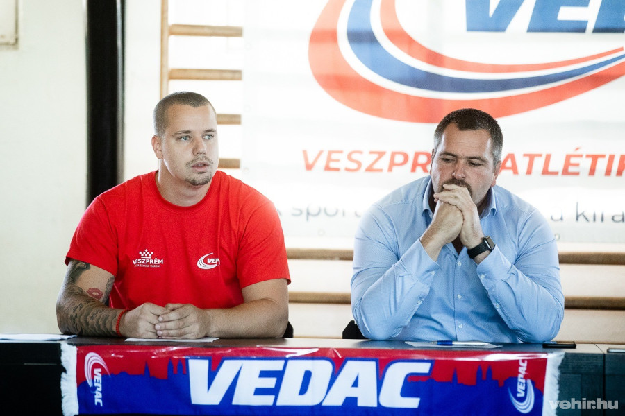 Pásztor Bence hazatér