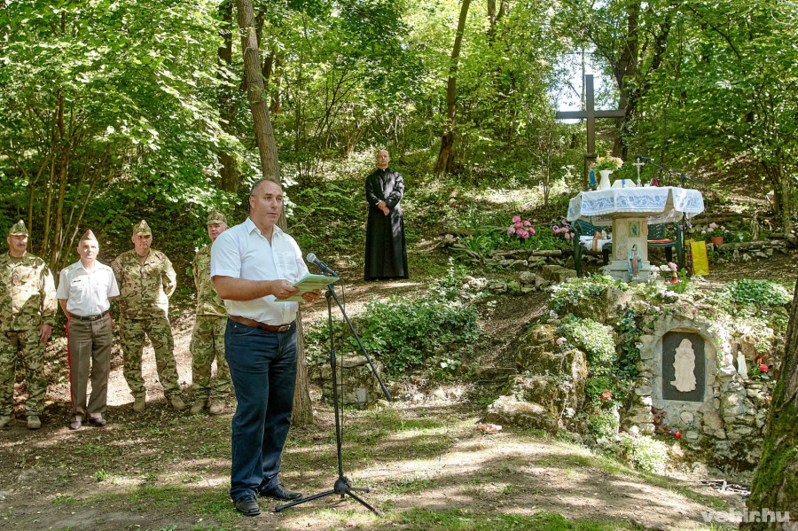 Bázsa Botond önkormányzati képviselő mondott ünnepi beszédet.