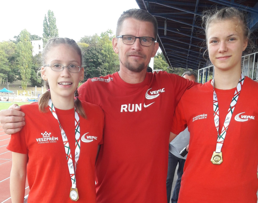 Szemán Kata, Szemán János és Rédling Renáta