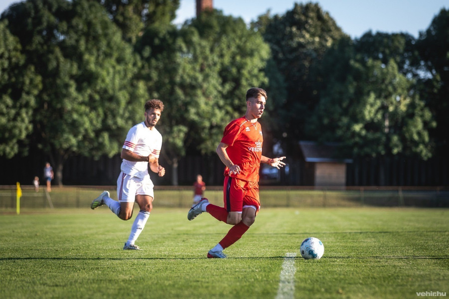 Parádés teljesítményt nyújtottak a veszprémi labdarúgók (archív fénykép)