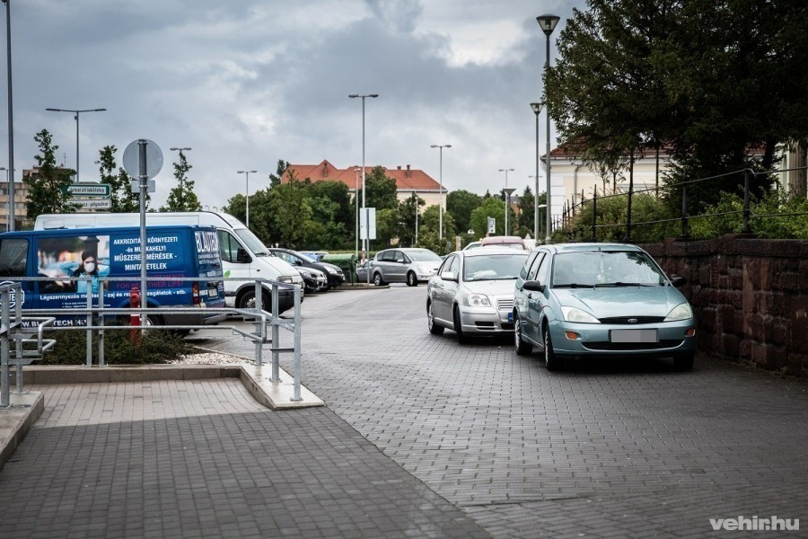A belváros közlekedési problémáira is érkeztek javaslatok