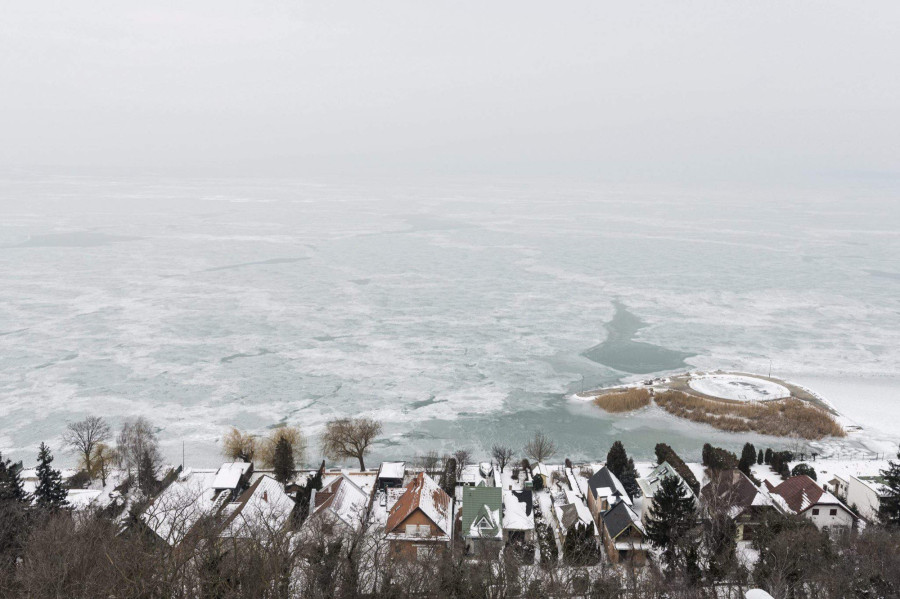 A tudomány nem ismer világos sötétséget, a természet ismer.  (Fotó: Mónus Márton / MTI)