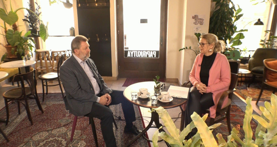 Bálint Bánk és Horváthné Kecskés Diána a beszélgetésen