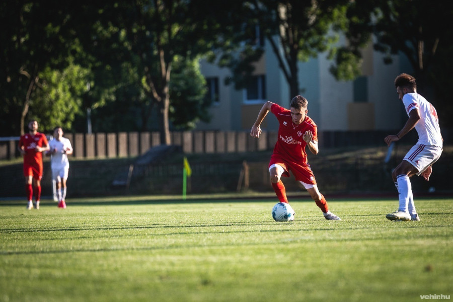 Győzelemmel kezdte a tavaszt a VLS (archív fénykép)