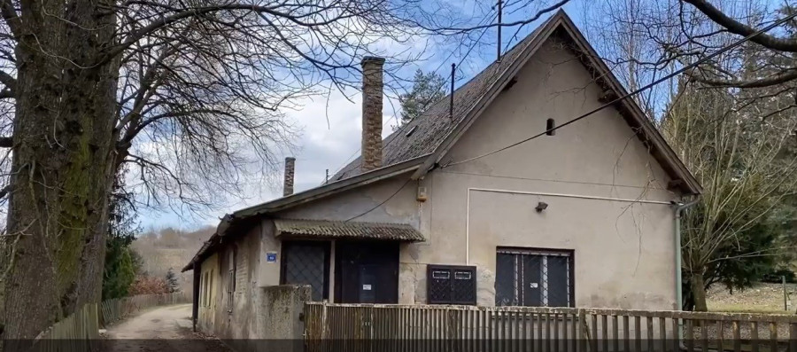 A Kiskuti Csárda a Veszprémvölgyi út végén