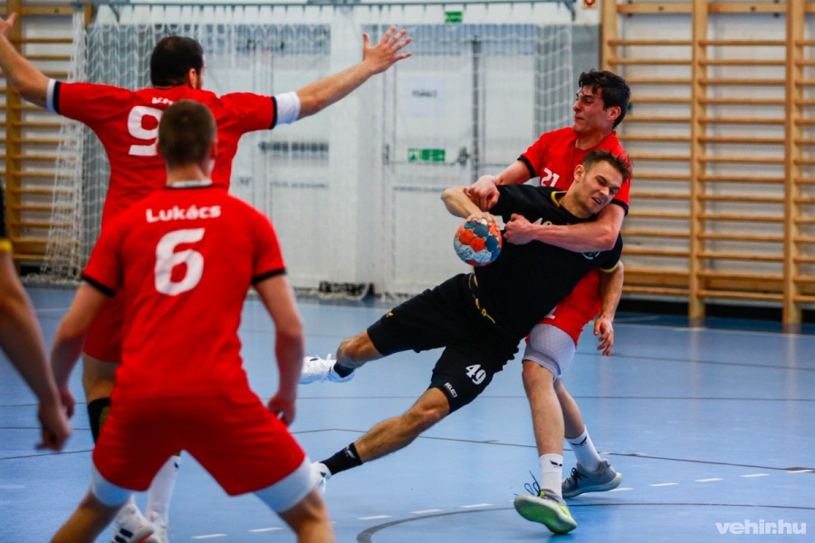 Könnyed győzelmet aratott a BFKA (archív fénykép)