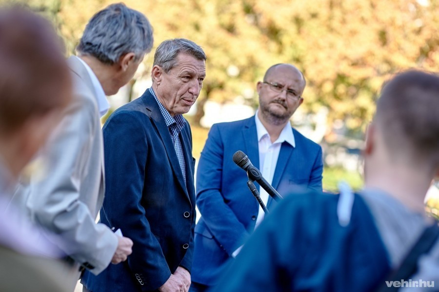 Hartmann Ferenc (MSZP) és Gerstmár Ferenc (LMP) egy korábbi sajtótájékoztatón 