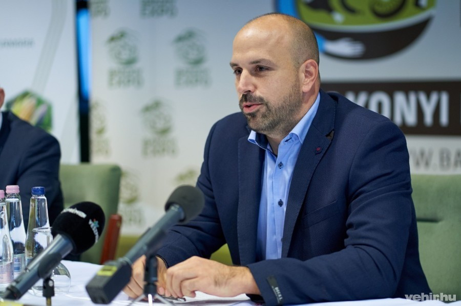 Sövényházi Balázs (archív)