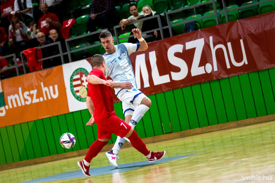 A válogatott alapembere, Pál Patrik is hosszabbított