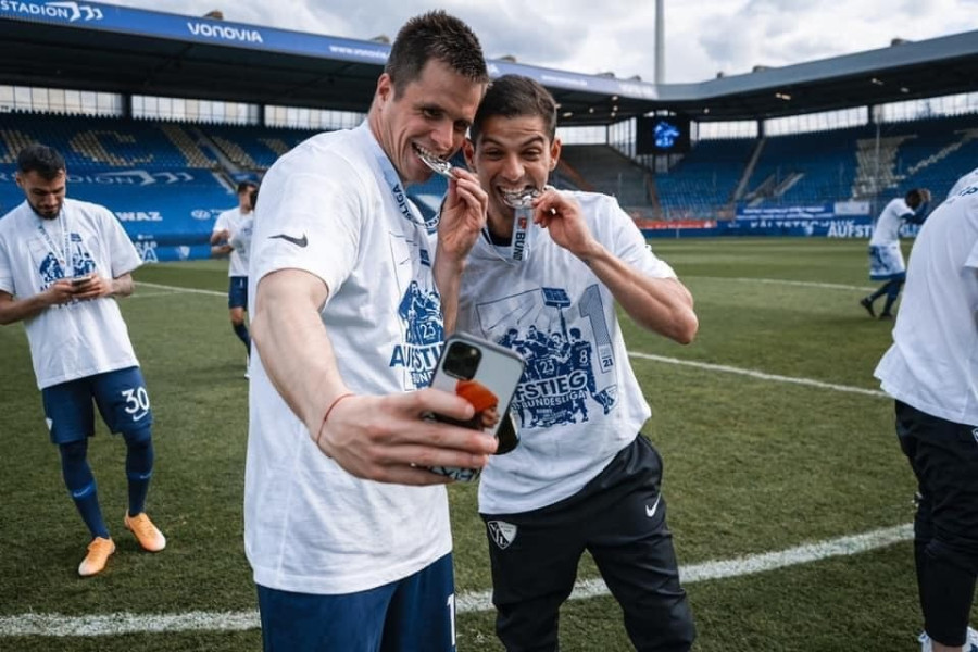 Novothny Soma vasárnap feljutást ünnepelhetett - Fotó: Vfl Bochum Facebook