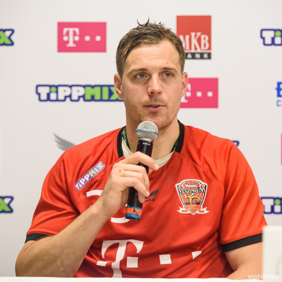 Kentin Mahé roppant büszke az olimpiai aranyérmére (archív fotó)