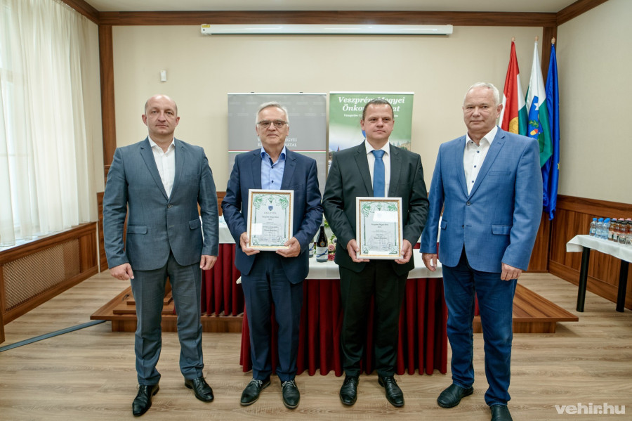 Takács Szabolcs, Tornai Tamás, Figula János és Polgárdy Imre a 2021. június 8-i eredményhirdetésen a Megyeházán.