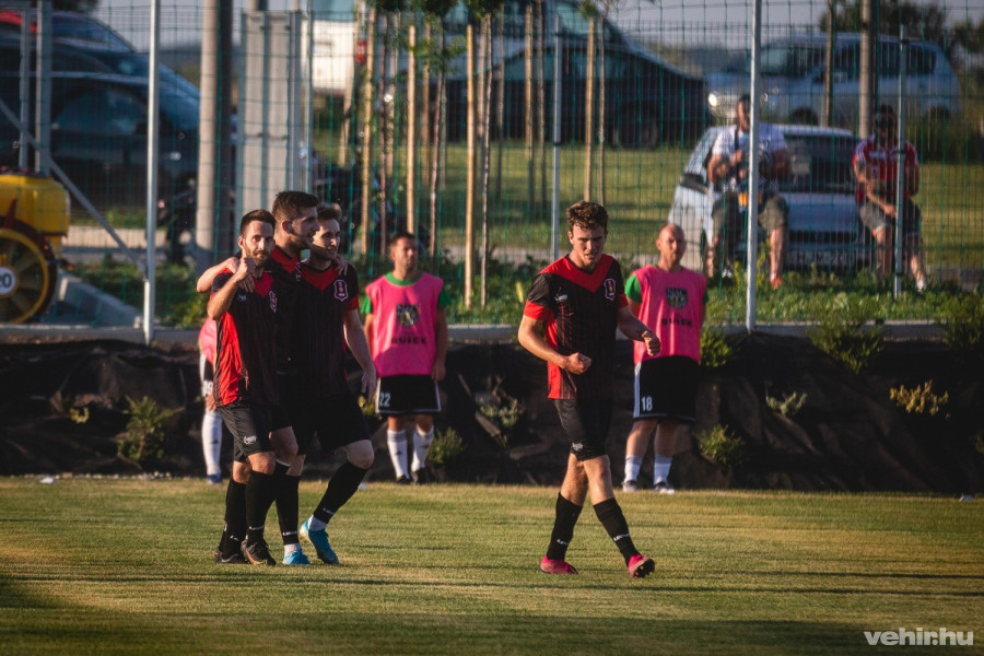 Az Úrkút a Devecser vendéglátójaként kezdi meg a megyei élvonal 2021/2022-es kiírását (archív fotó)