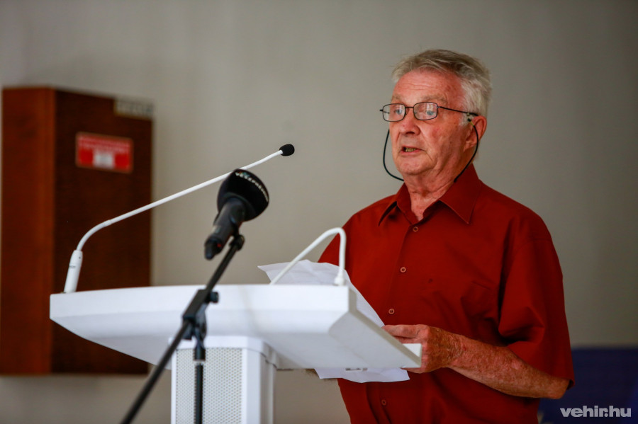 Cholnoky Tamás, Cholnoky Jenő unokája