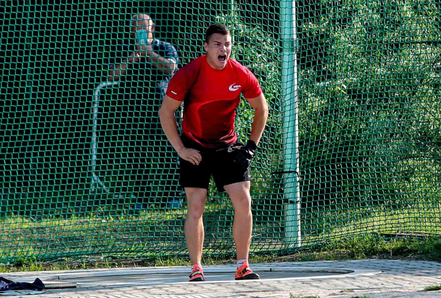 Jár a taps Czeller Gábornak! - Fotó: VEDAC