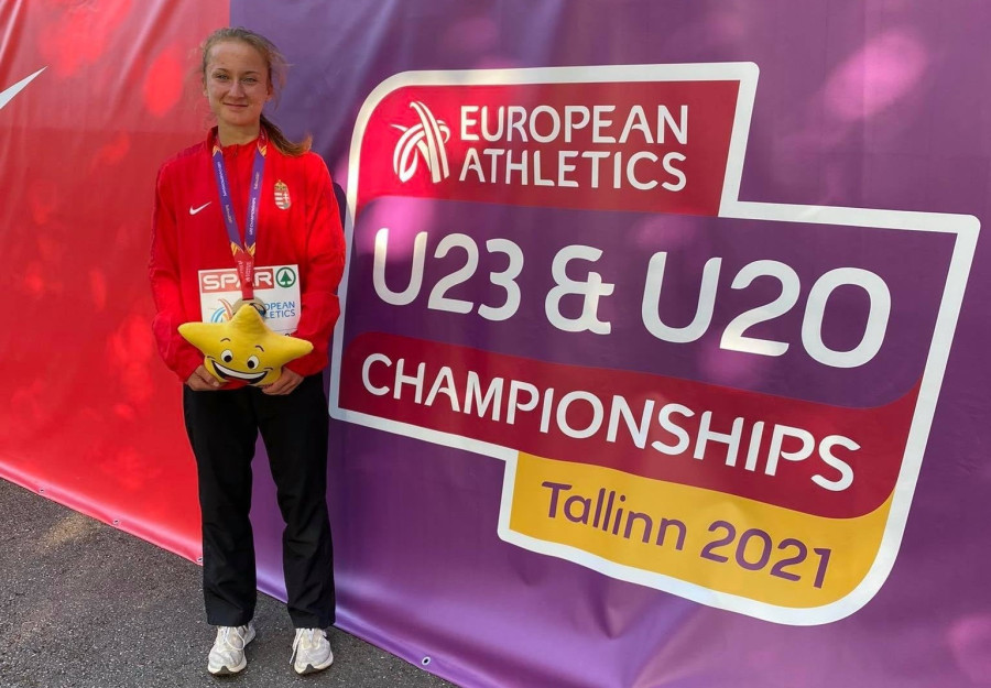 Varga Gréta Barbara Eb-ezüstérmes - Fotó. SVSE