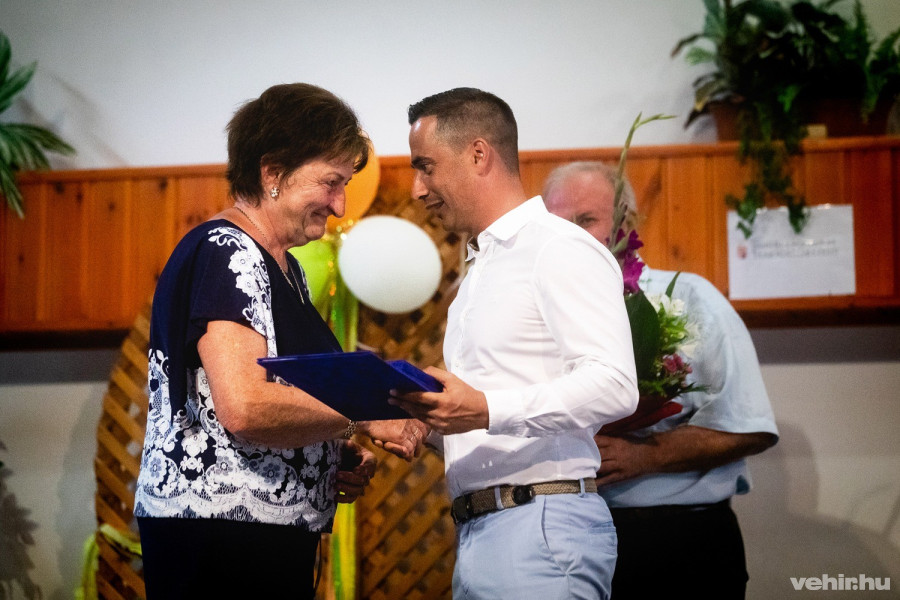 Díjátadó Márkón