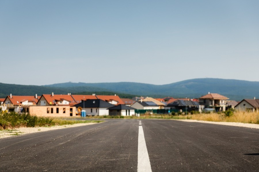 Márkón a Viola utca újult meg a Magyar Falu Program keretében