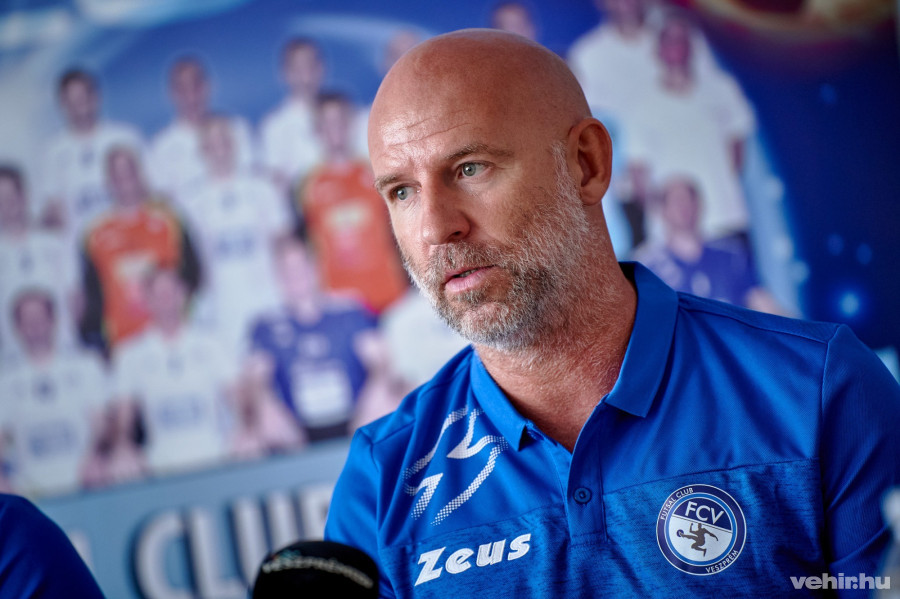 Fehér Zsolt, a Balaton Bútor FCV vezetőedzője