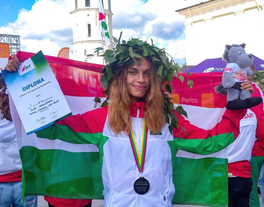 Máramarosi Rita Európa-bajnoki címet ünnepelhetett - Fotó: Magyar Tájékozódási Futó Szövetség Facebook