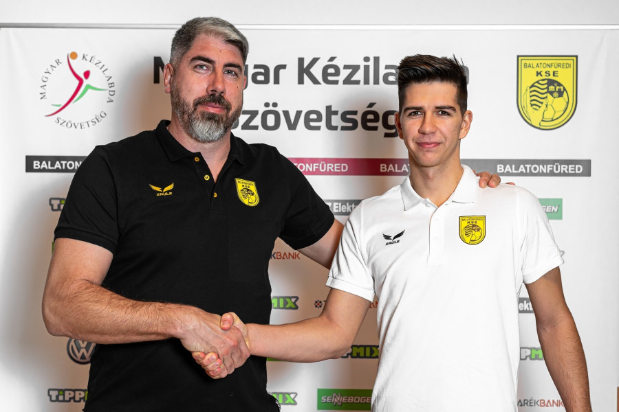 Kis Ákos szakmai igazgató és Andó Arián - Fotó: BKSE