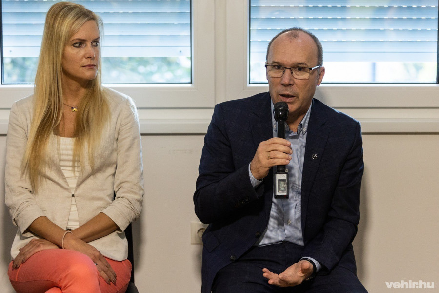 dr. Szikszai Adél és Porga Gyula