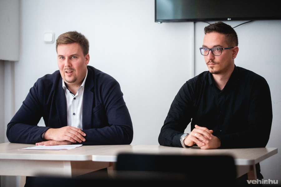 Halmay Gábor, a Fidesz-KDNP önkormányzati frakciójának új szóvivője és Pálinkás Roland, frakcióvezető