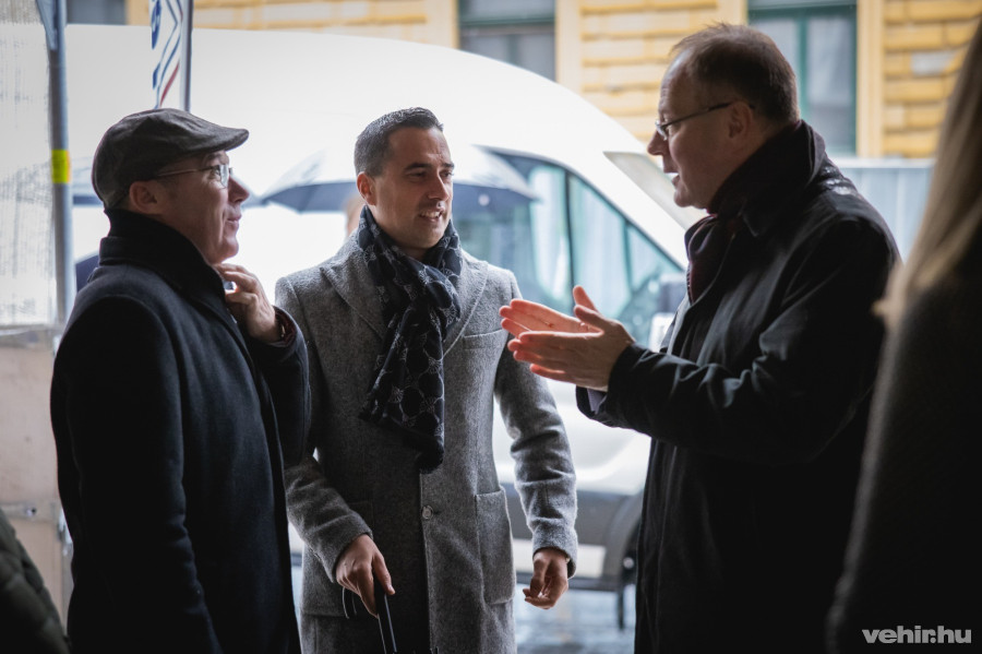 Porga Gyula, Ovádi Péter és Navracsics Tibor