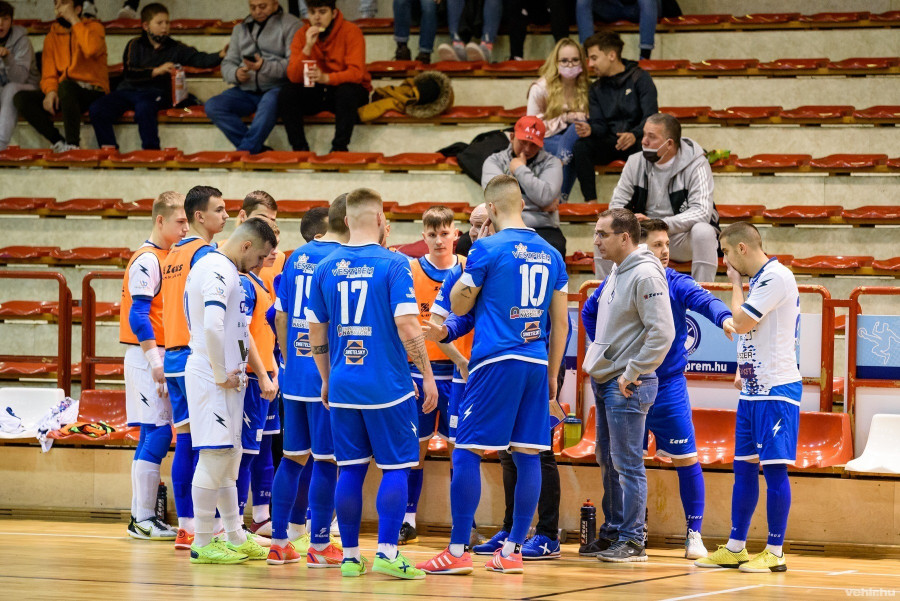 Társuk súlyos sérülése után roppant nehéz  lelki állapotban is nyertek a veszprémiek a futsal NB I-ben (archív fotó)