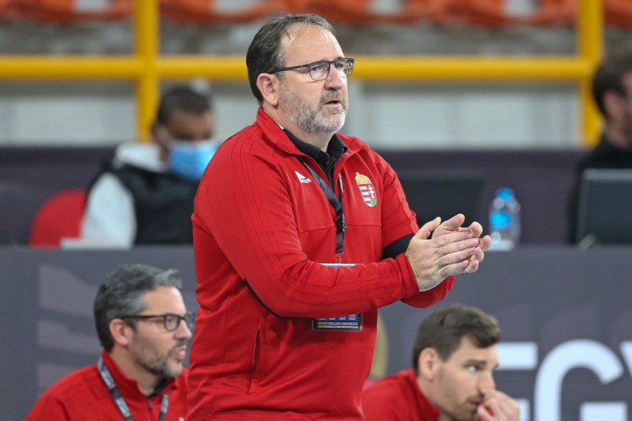 Gulyás István szövetségi kapitány büszke a játékosaira, hiszen azon lelkiismeretesen dolgoztak az elmúlt években (archív fénykép: AFP/Khalid E.)